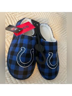 FOCO NFL Indianapolis Colts Sherpa Lined Buffalo Check Slippers